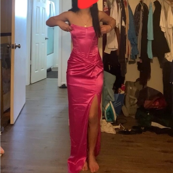 Club London Prom/Special event hot pink in size 0 - Picture 4 of 4